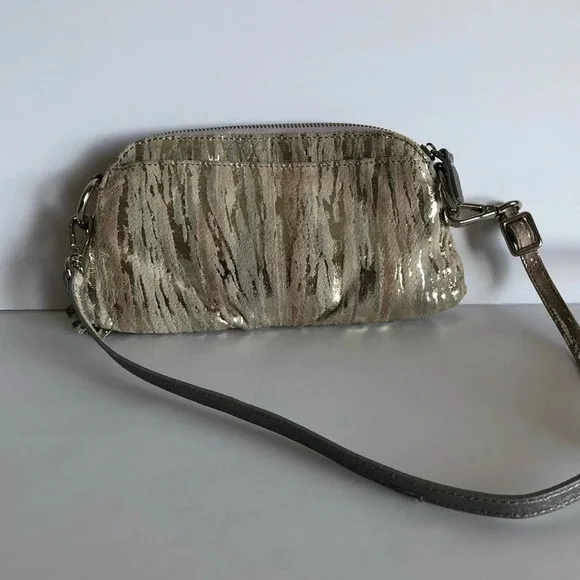 CHEZ by Cheryl Gold Silver Crossbody Bag - Picture 5 of 7